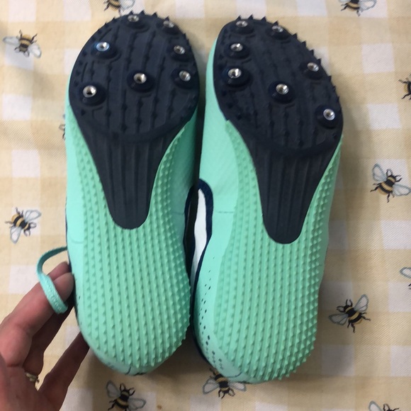 Nike running spikes. Women’s size 9 - Picture 2 of 4